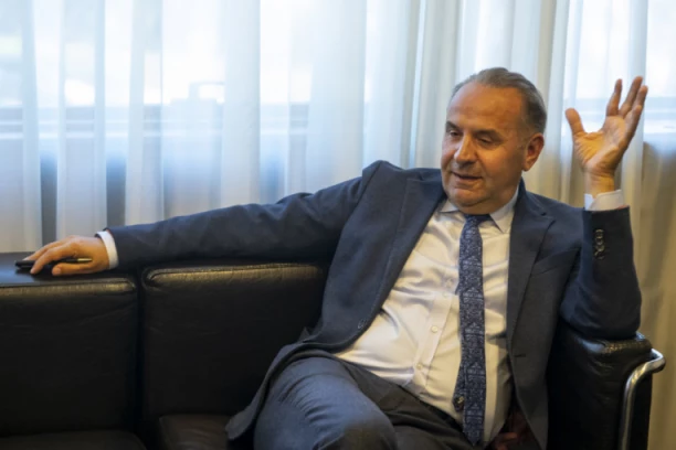 NOVA UPRAVA PARTIZANA SMANJIĆE TENZIJE MEĐU VEČITIMA: Ljajić obećao zdravo nadmetanje sa Zvezdom