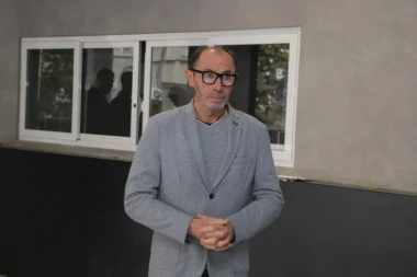 "ODGOVORNOST JE I NA RAZREDNOM STAREŠINI!" Anđelko Aćimović uoči sutrašnjeg svedočenja o zločinu u "Ribnikaru": U obavezi smo da...