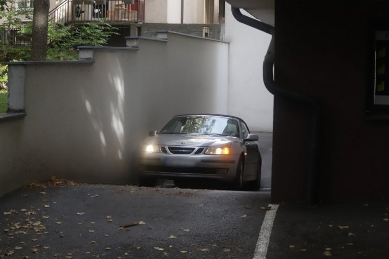 Sergej napustio stan