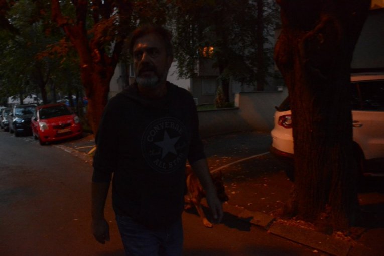Sergej Trifunović izneo đubre iz stana