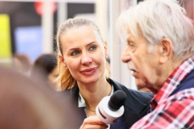 Crno-beli posetili sajam knjiga u Beogradu