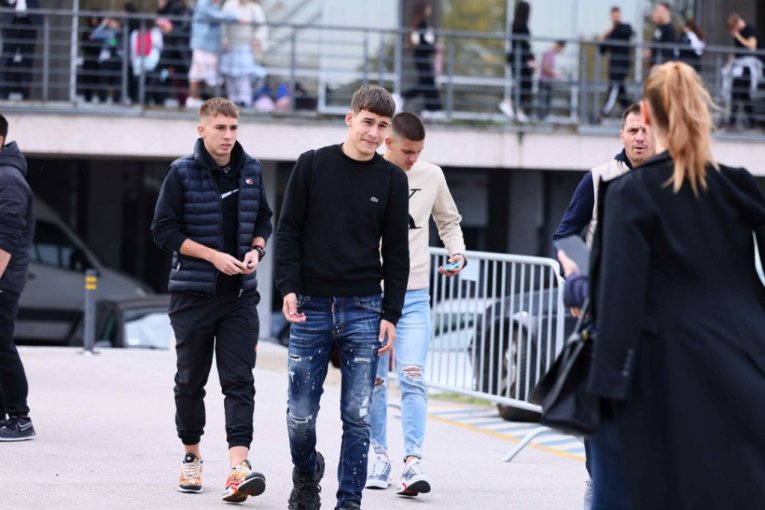 Crno-beli posetili sajam knjiga u Beogradu