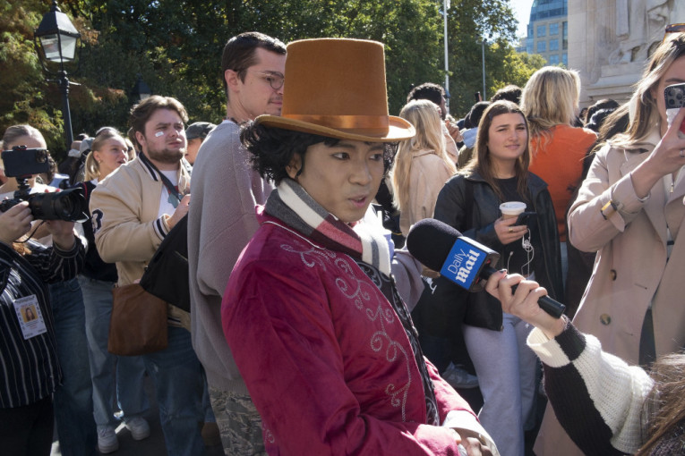 Takmičenje za dvojnika Timotija Šalamea