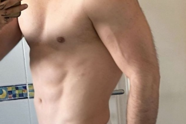 Adam Adaktar Instagram NMN kapsule