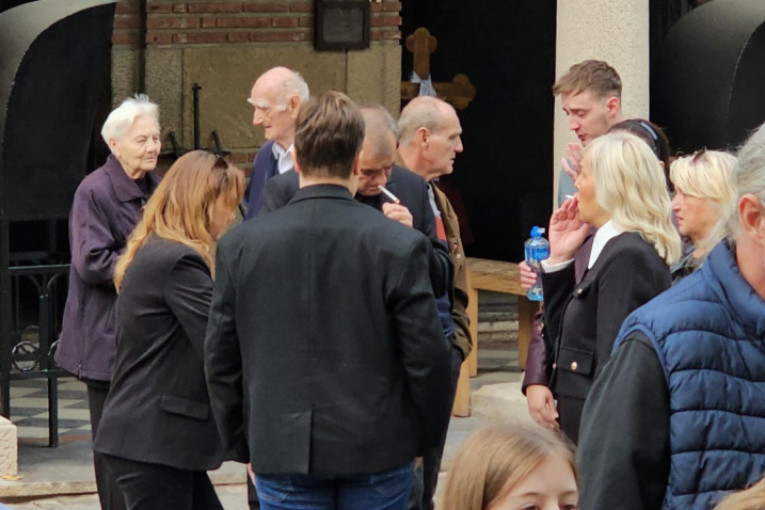 Deca Dragoslava Lazića iz prvog braka