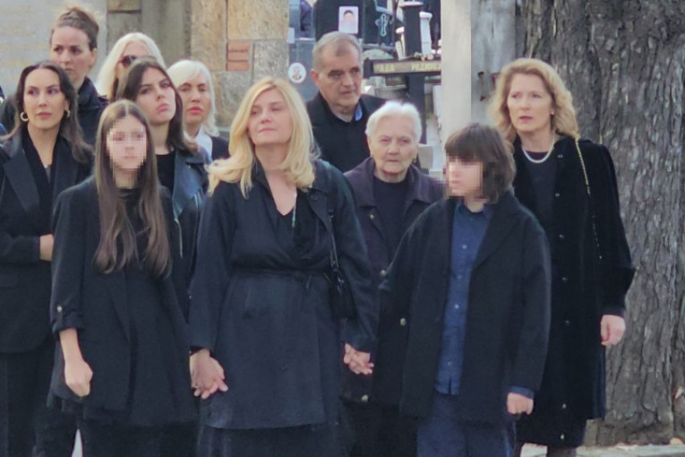 Tužna povorka na sahrani Dragoslava Lazića