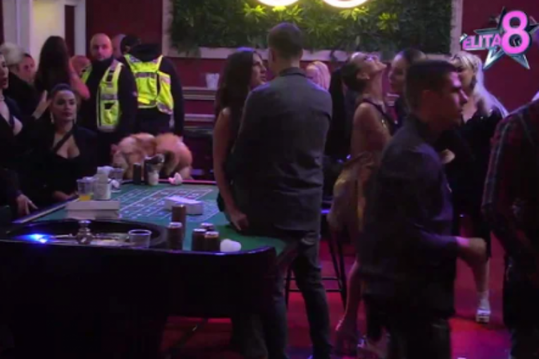 Ena i Peja na žurki