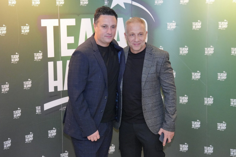 Premijera predstave "Sedam sati sunčeve svetlosti"