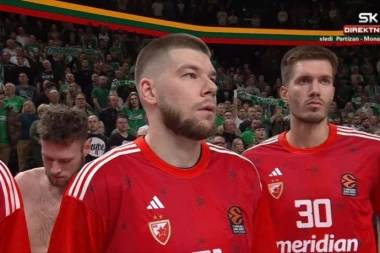 GEDRAITIS PODGREVAO ATMOSFERU PROTIV ZVEZDE MERIDIANBET: Litvanac pevao himnu sa navijačima pred meč