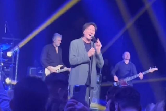 Poznati koji su pevali na Dan žalosti