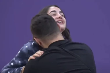 SVE JE SLAĐE POSLE SVAĐE! Gastoz ščepao Anđelu, REŠIO DA PORADE NA BEBI - strasti zatresle kuću Odabranih! (GALERIJA)