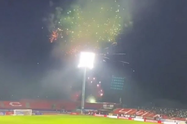 LJUDI IZGINULI U NOVOM SADU, A ONI SLAVILI UZ VATROMET: Kragujevčanima 14 stradalih nije ni na pameti