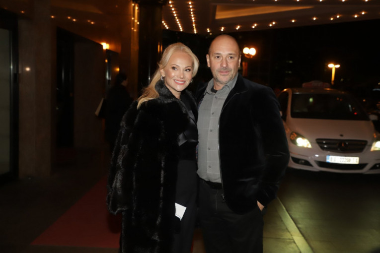 Punoletstvo Janine ćerke