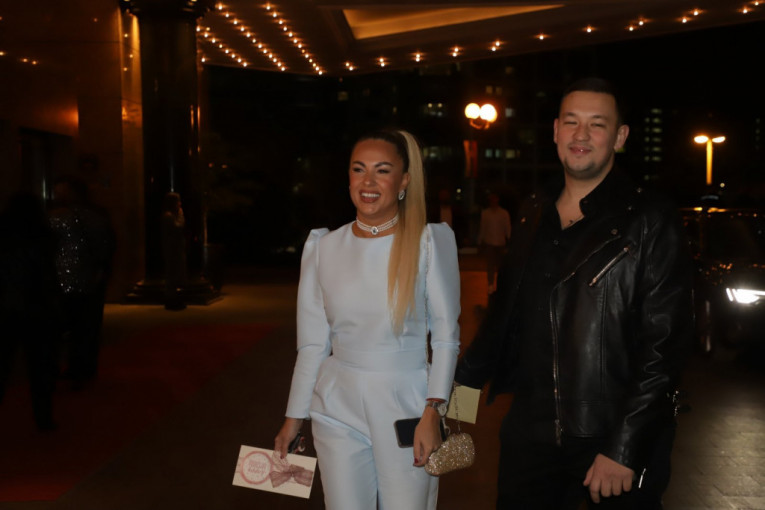 Punoletstvo Janine ćerke