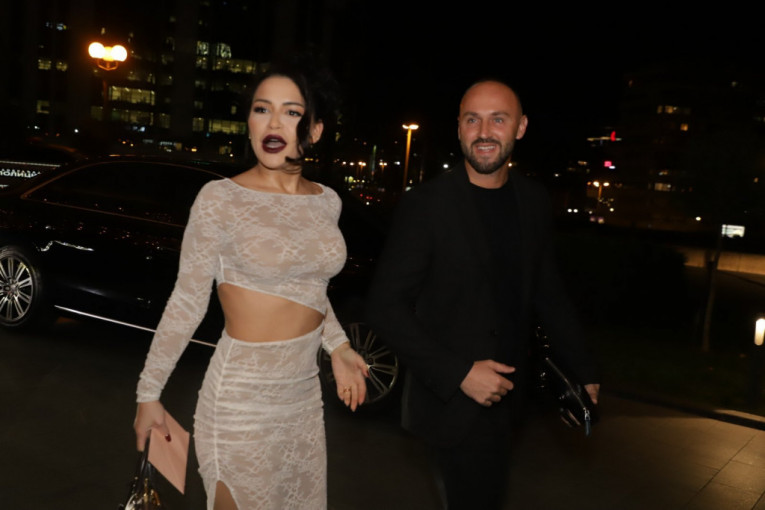 Punoletstvo Janine ćerke