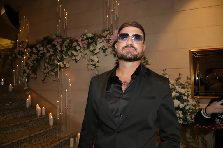 Punoletstvo Janine ćerke