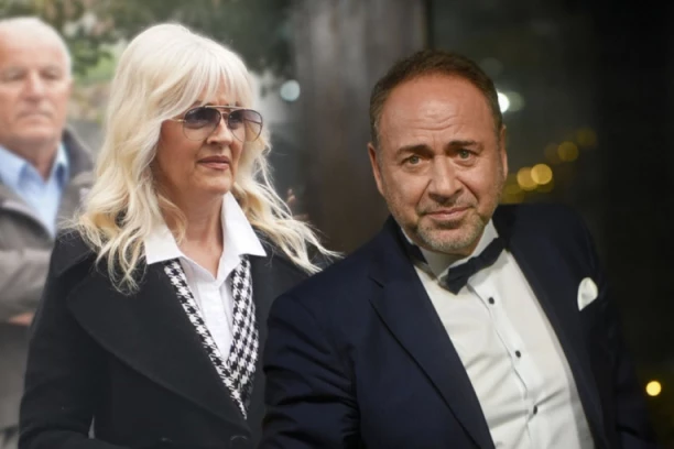 MRAČNA TAJNA PORODICE ROKVIĆ! Roditelji prolazili kroz AGONIJU zbog njihove ljubavi: Šta se krije iza braka Marinka i Slavice?