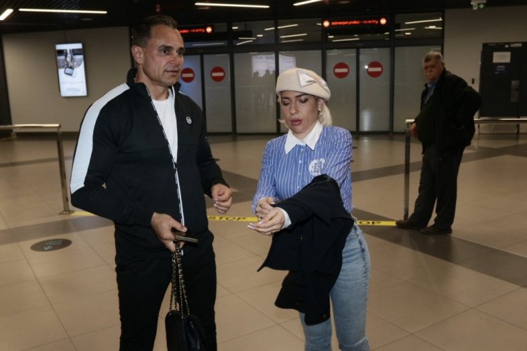Jovana i Dragan se vratili u Srbiju