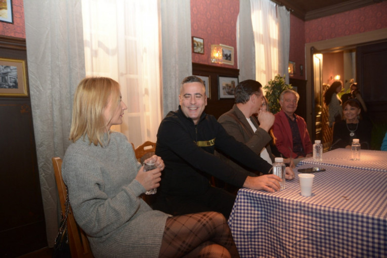 Ekipa serije "Ljubav u tišini"