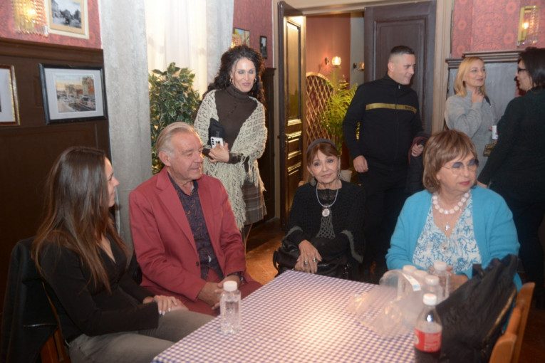 Ekipa serije "Ljubav u tišini"