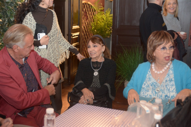 Ekipa serije "Ljubav u tišini"