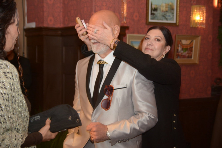 Ekipa serije "Ljubav u tišini"