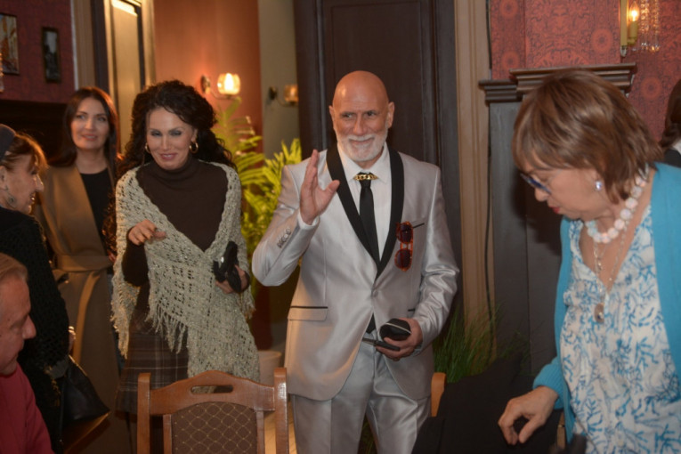 Ekipa serije "Ljubav u tišini"