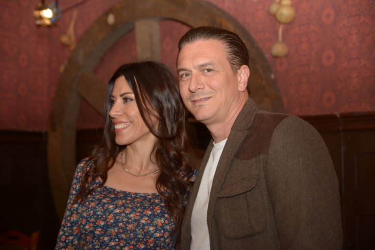 Ekipa serije "Ljubav u tišini"