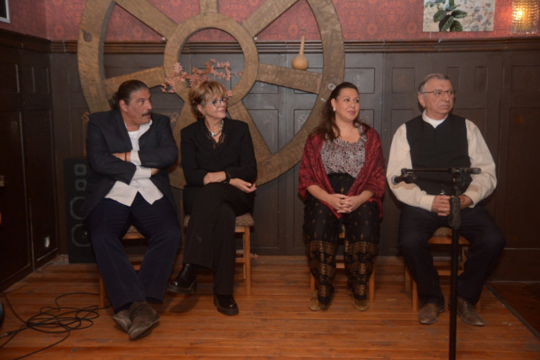 Ekipa serije "Ljubav u tišini"