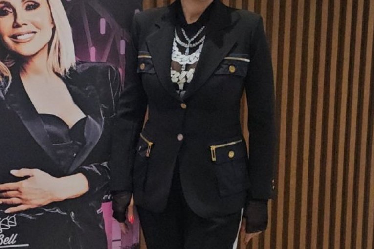 Brena na konferenciji za medije