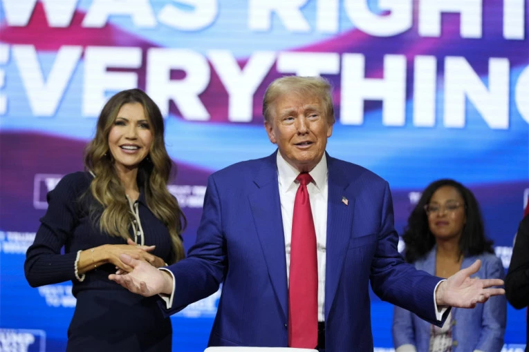 TRAMPOVA "KRALJICA NASILJA" NA STUBU SRAMA POSLE DVA UBISTVA U MINESOTI: Evo zašto su je pre svi zvali "BARBIKA"