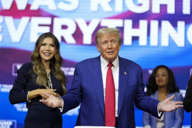 TRAMPOVA "KRALJICA NASILJA" NA STUBU SRAMA POSLE DVA UBISTVA U MINESOTI: Evo zašto su je pre svi zvali "BARBIKA"