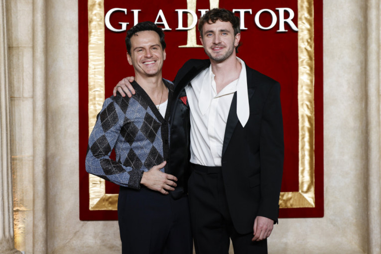 Endru Skot i Pol Meskal