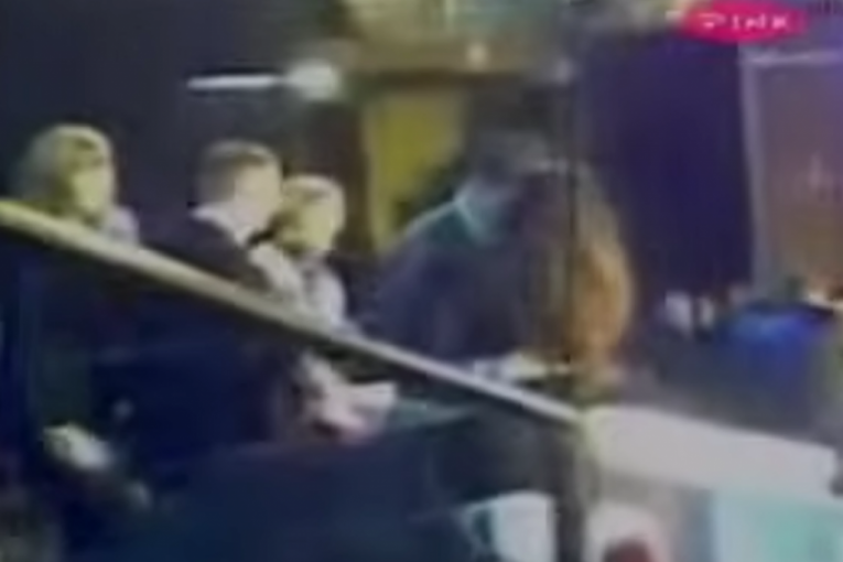 Tuča Mine Kostić i Indi Aradinović