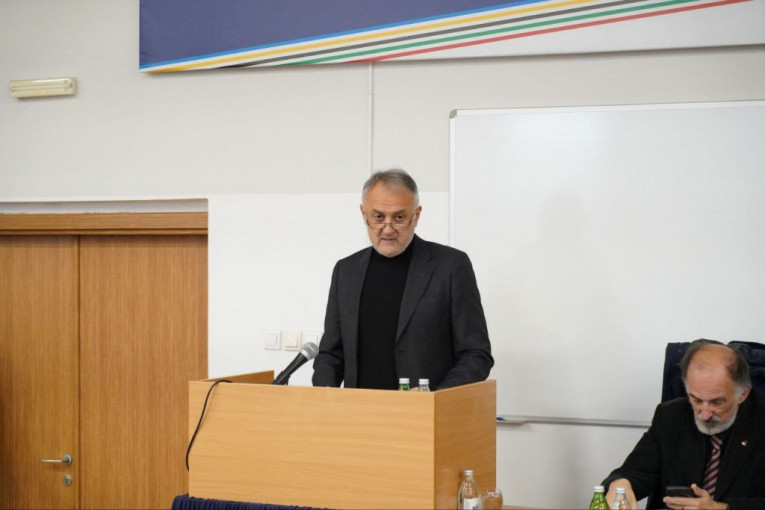 Stalna konferencija gradova i opština (SКGO), u saradnji sa Ministarstvom sporta i Sportskim savezom Srbije organizovala je u Novom Sadu četvrti ovogodišnji regionalni sastanak Mreže za sport, sa fokusom na Strategiji razvoja sporta u Republici Srbiji za period 2025 – 2035