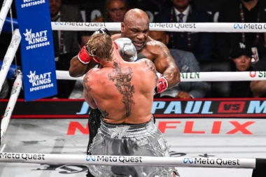 ŠOKANTNO! Tajson i Pol suspendovani zbog nameštenog meča!?