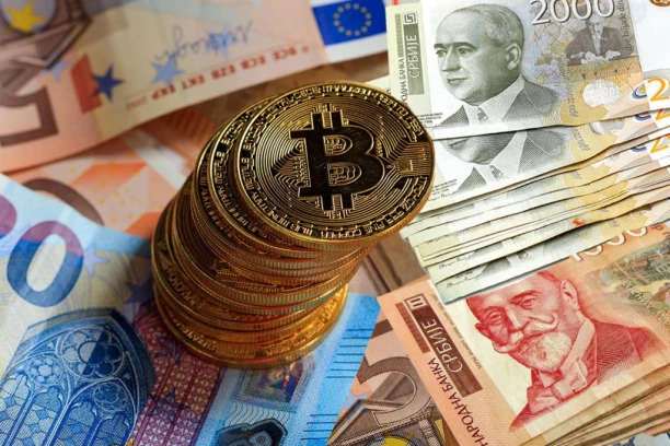 ŽESTOKA PODRHTAVANJA NA BERZI KRIPTOVALUTA! Slabljenje bitkoina vuče ostale valute na dno, i dinar u blagom padu