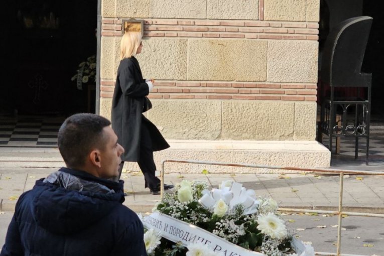 Sahrana majke Željka Mitrovića
