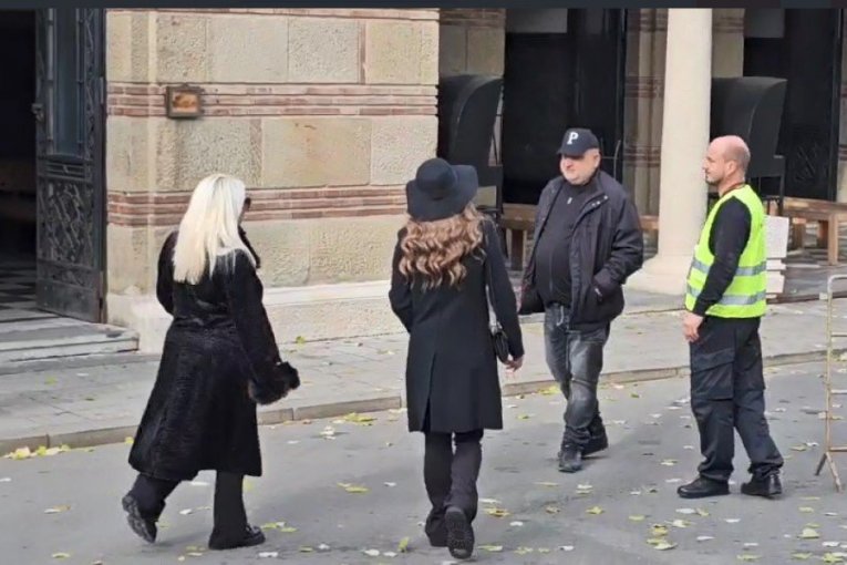 Hani i Sandra Mitrović