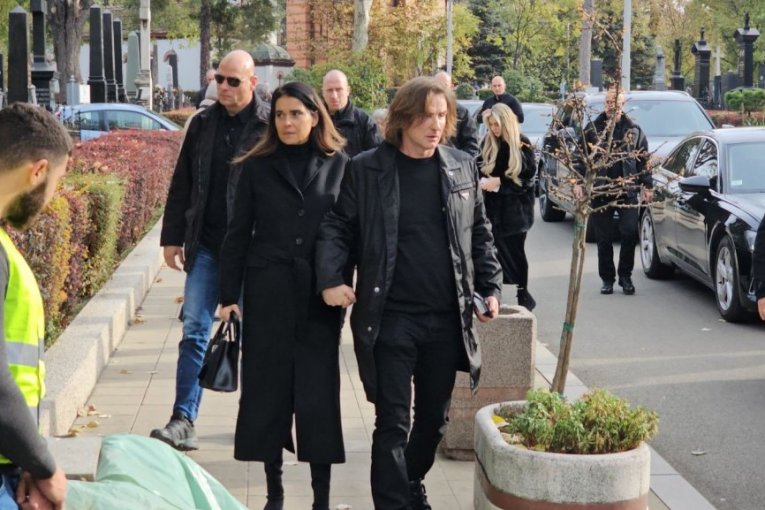 Sahrana majke Željka Mitrovića