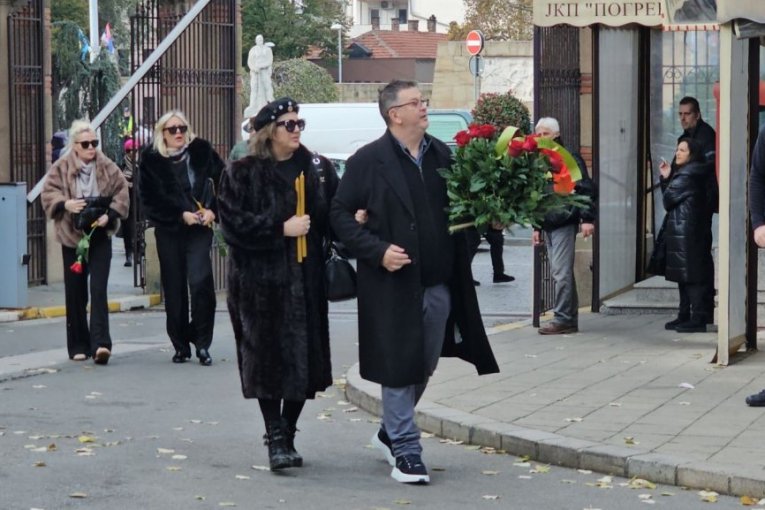 Sahrana majke Željka Mitrovića