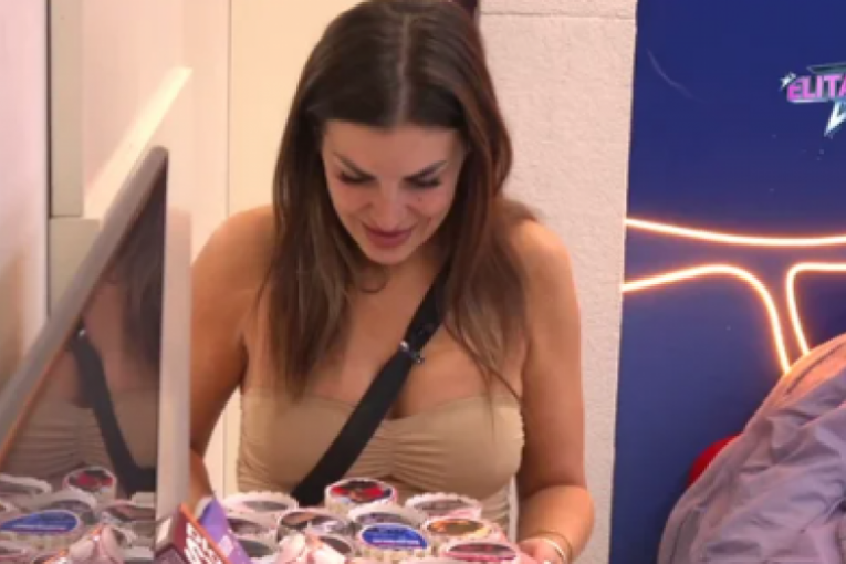 Ena se sredila, pokloni je oduševili