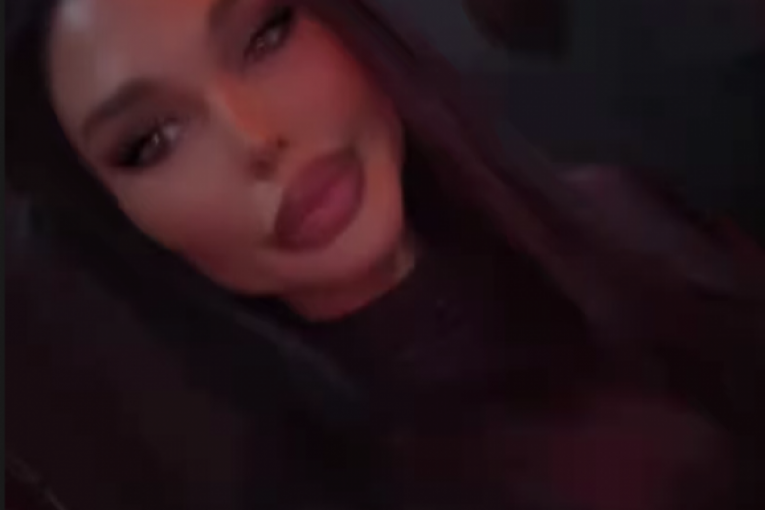 Maja Marinković na Karleušinom nastupu