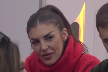 ŠOK-BOMBA MALOG PEJE UŽIVO U PROGRAMU: Ena se totalno pogubila, voditeljka je odmah podigla!