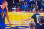 POMAHNITAO JE: Nikola Jokić izgubio živce - hteo je da zgromi sudiju! (VIDEO)