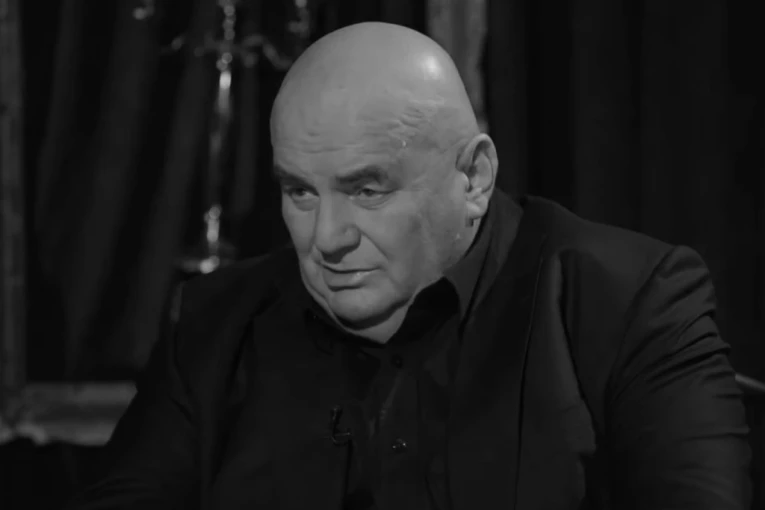 POSLEDNJA PALMINA ŽELJA PRED SMRT: Pevačica otkrila da je videla JAKU BOL u njegovim očima, a OVE reči će je proganjati!