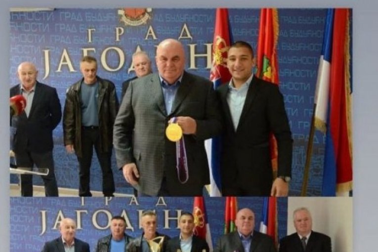 Svetski šampion se emotivnom porukom oprostio od velikog prijtelja