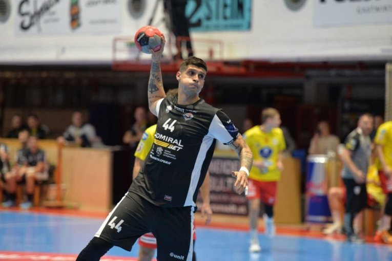 UHK Krems (Austrija) - Partizan AdmiralBez (Srbija) 25:24 (12:10)