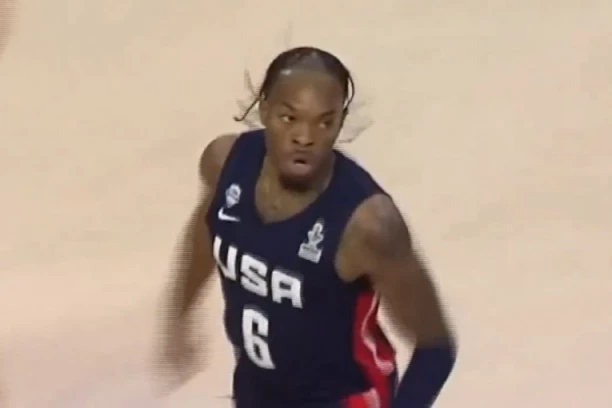 DA LI SU IH SE PRERANO ODREKLI: Dominacija nekadašnjih košarkaša večitih rivala - sjajne partije Smarta i Kaminskog u dresu SAD!