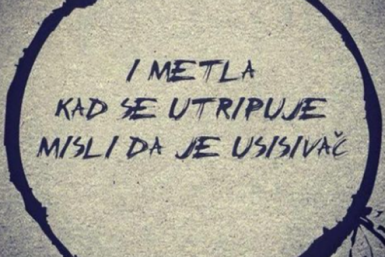 Majine poruke posle revije